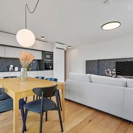 Lam Lakeside - Ac - Free Parking Apartamento *