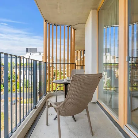 Lam Lakeside - Ac - Free Parking Apartment *