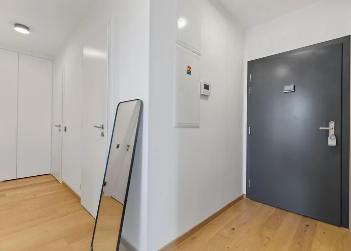 Lam Lakeside - Ac - Free Parking Pressburg
