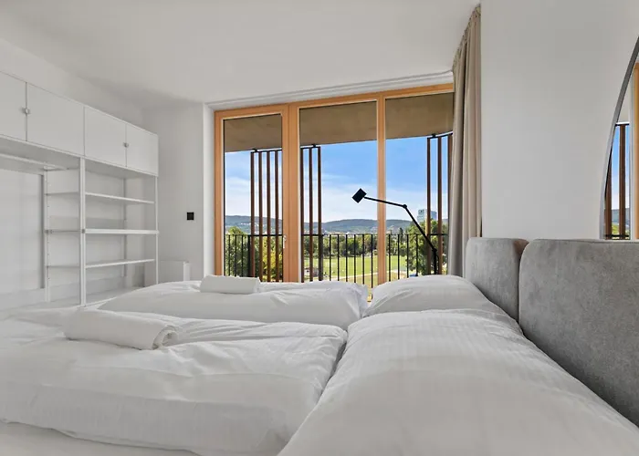 Lam Lakeside - Ac - Free Parking Pressburg