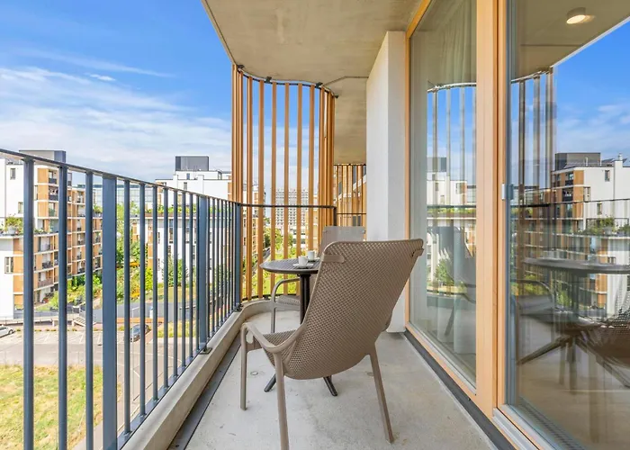 Lam Lakeside - Ac - Free Parking Apartment *