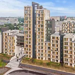 Lam Lakeside - Ac - Free Parking Apartamento