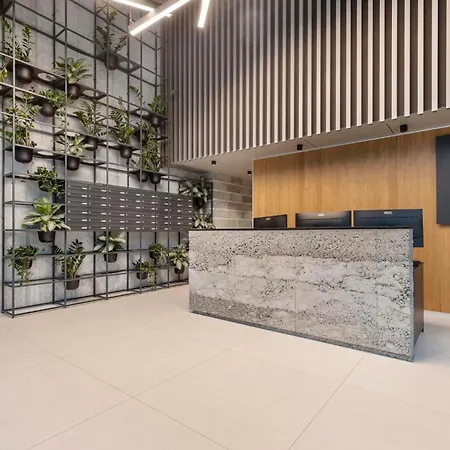 Lam Lakeside - Ac - Free Parking Apartamento *